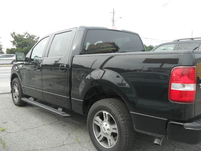 2007 Ford F150 SL Short Bed 2WD