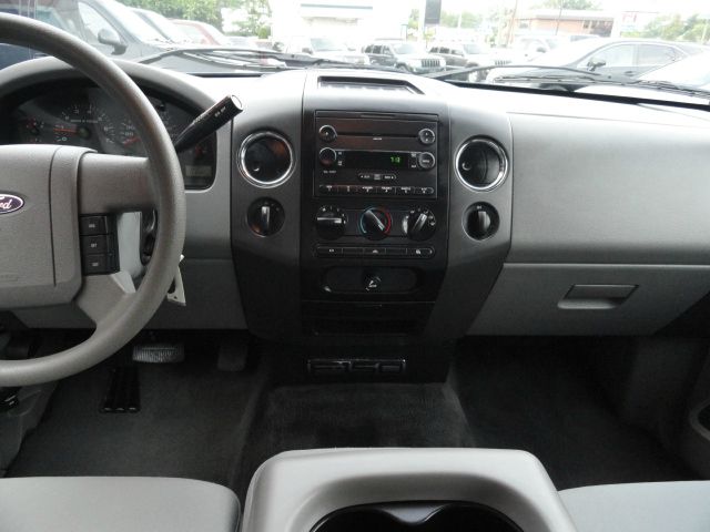 2007 Ford F150 XL 2WD Reg Cab