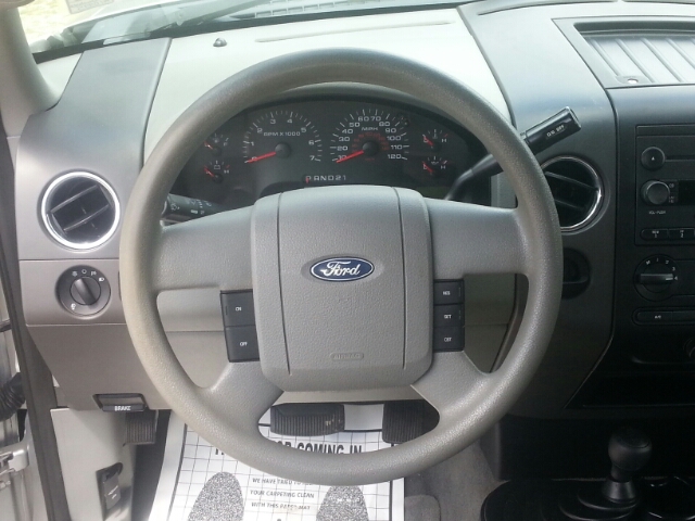 2007 Ford F150 REG CAB 119.