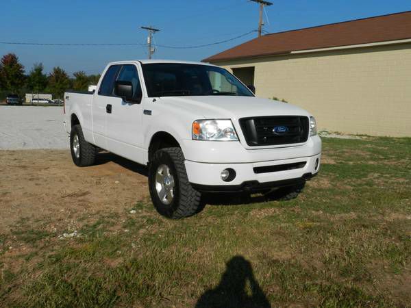 2007 Ford F150 CREW CAB RTL W/leather