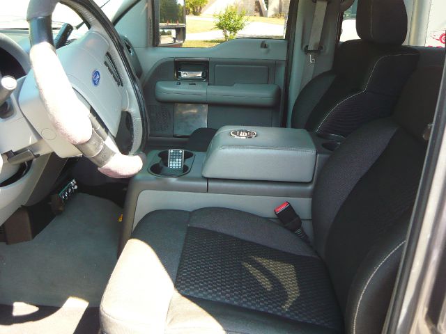 2008 Ford F150 SLT 1 Ton Dually 4dr 35