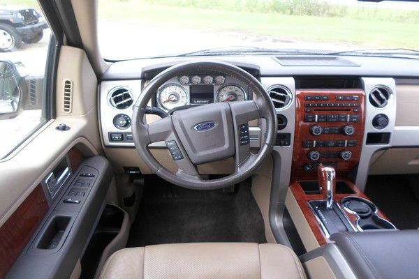 2009 Ford F150 Club Cab 131 WB