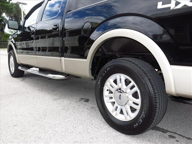 2009 Ford F150 4DR Sedan W/roof