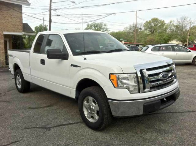 2010 Ford F150 2010 Cadillac CTS