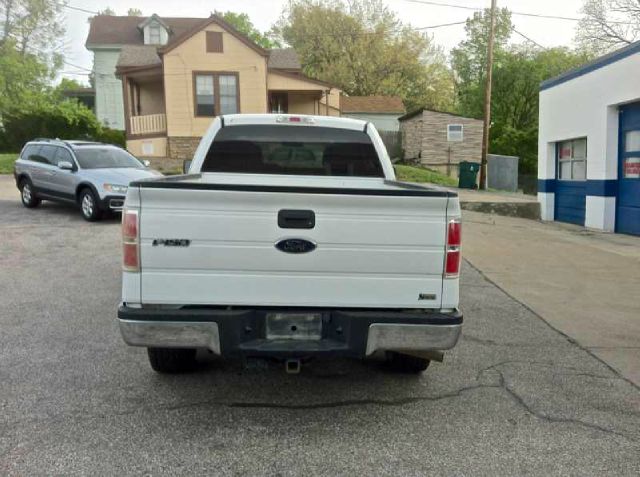 2010 Ford F150 2010 Cadillac CTS