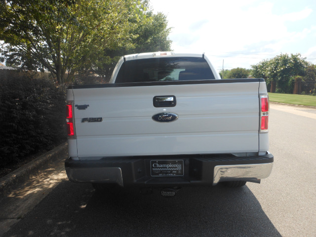 2010 Ford F150 WGN XRS 6-spd Manual (natl)