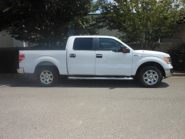 2010 Ford F150 WGN XRS 6-spd Manual (natl)