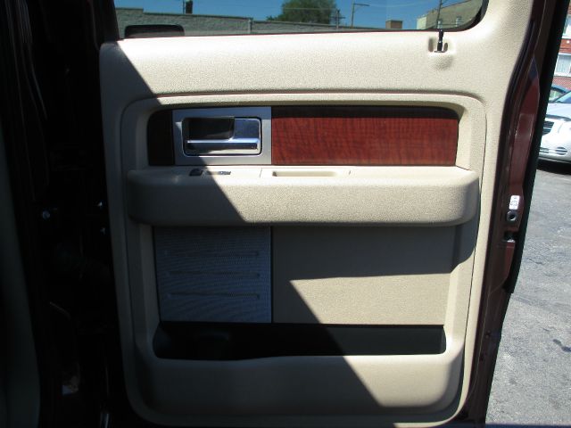 2010 Ford F150 SEL Premium Minivan 4D