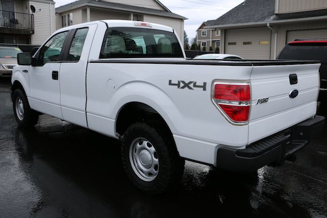 2010 Ford F150 4dr-auto