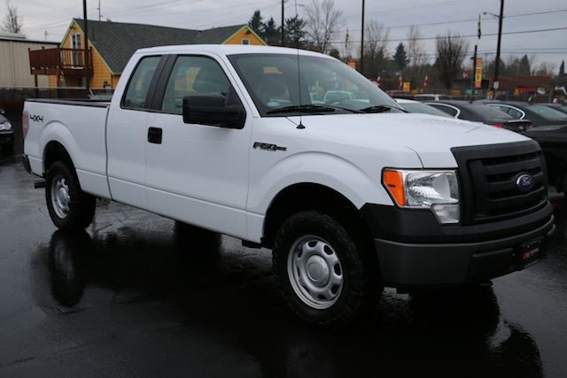 2010 Ford F150 4dr-auto