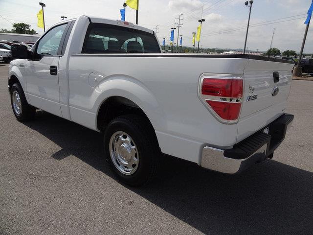 2011 Ford F150 4x4auto