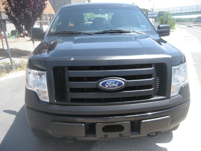 2011 Ford F150 4dr-auto