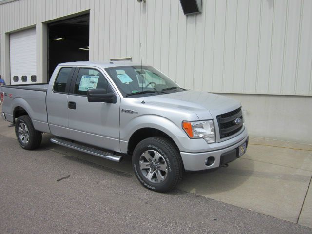 2013 Ford F150 DUMP 4X4