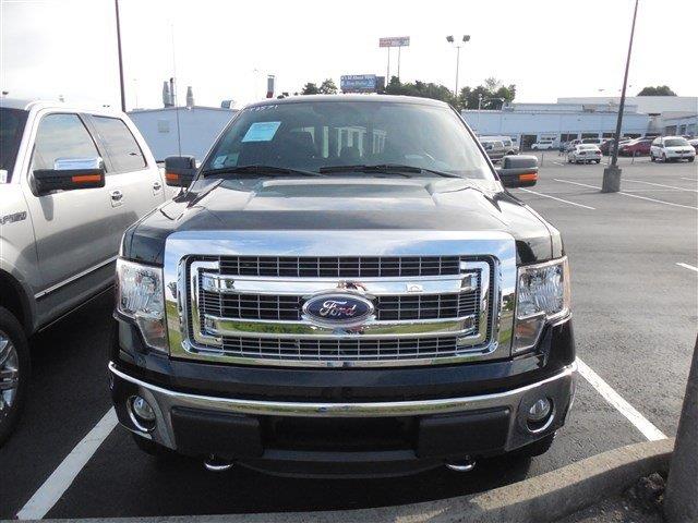 2013 Ford F150 LT W/1lt Truck