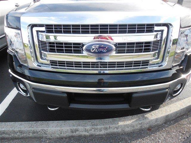 2013 Ford F150 LT W/1lt Truck