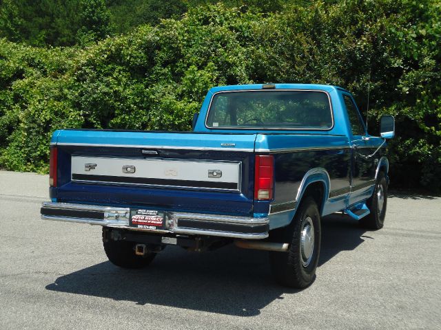 1984 Ford F250 ES 2.4L AUTO