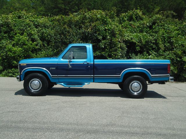 1984 Ford F250 ES 2.4L AUTO