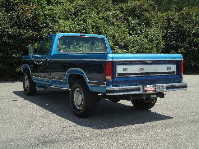 1984 Ford F250 ES 2.4L AUTO