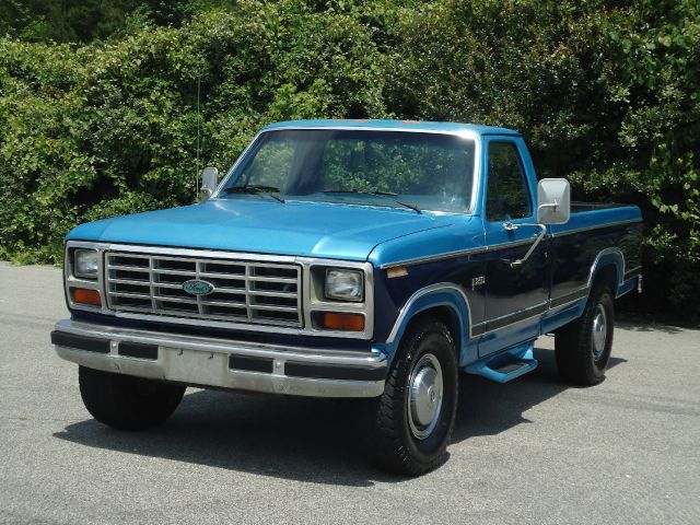 1984 Ford F250 ES 2.4L AUTO