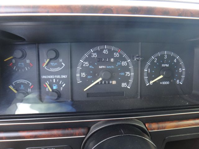 1988 Ford F250 Lariat - Crew Cab 4x4 Cap