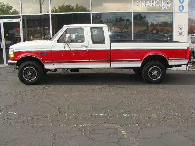 1992 Ford F250 Luxury 4x4 Navigation