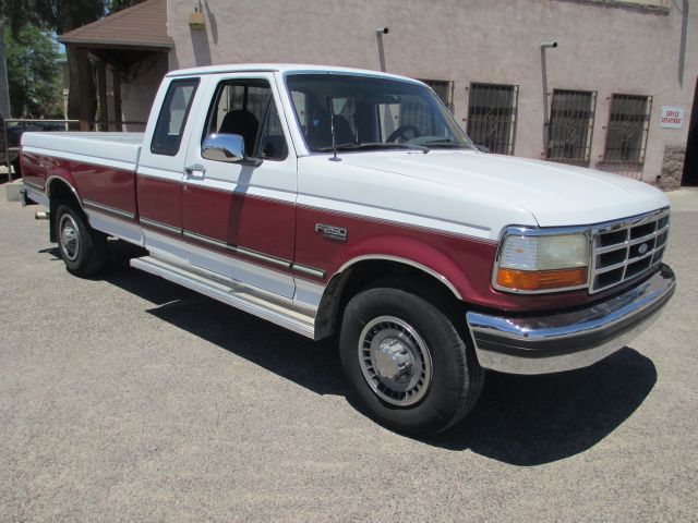 1993 Ford F250 REG CAB 112wb 4