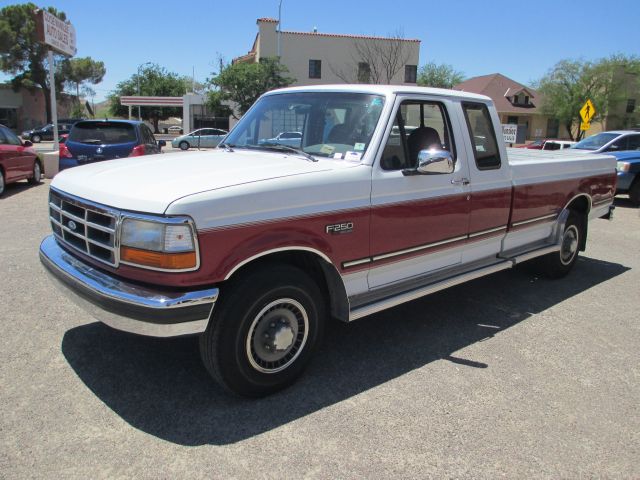 1993 Ford F250 REG CAB 112wb 4