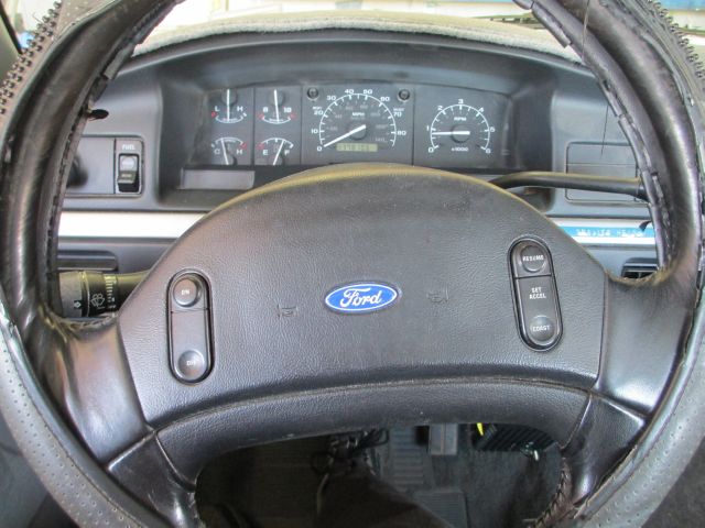 1993 Ford F250 REG CAB 112wb 4