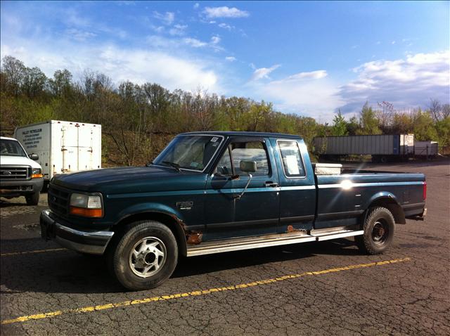 1995 Ford F250 LT Extended,8 FOOT BOX