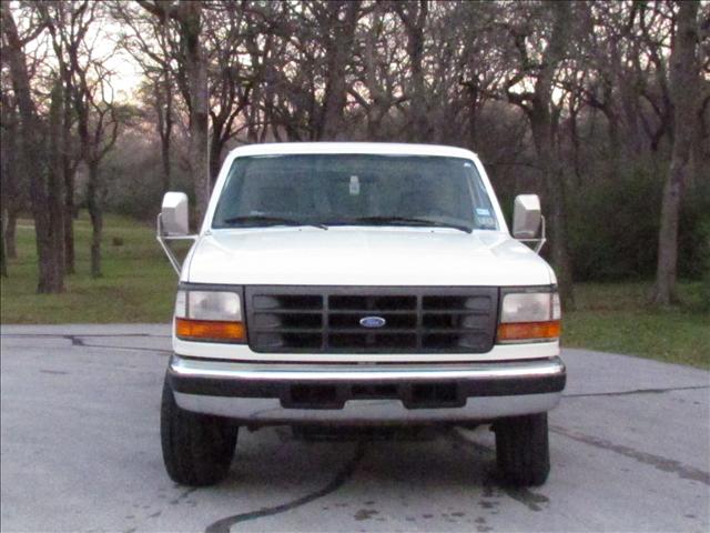 1995 Ford F250 SE 5 Ft