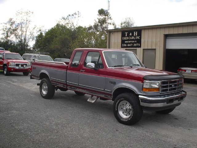 1996 Ford F250 SE Well Kept Alloy Wheels