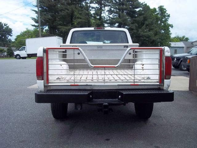 1997 Ford F250 S 2-door Hatchback