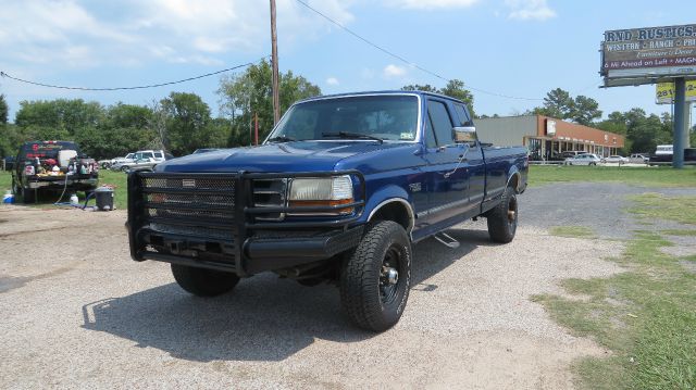 1997 Ford F250 S 2-door Hatchback