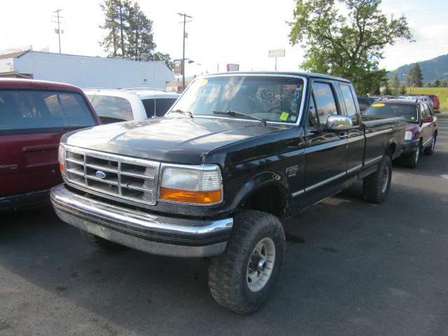 1997 Ford F250 S 2-door Hatchback