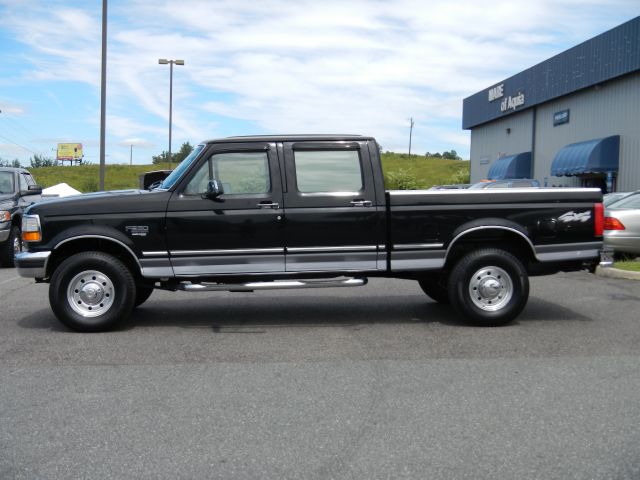 1997 Ford F250 Sport - Premium 3RD SEAT