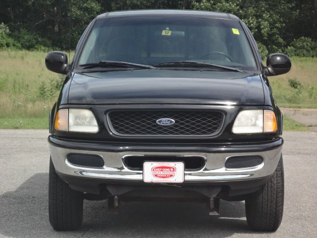 1998 Ford F250 1-own ROOF WING Htdseat WARR 38K MI