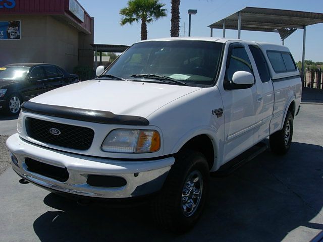 1998 Ford F250 XL 2WD Reg Cab