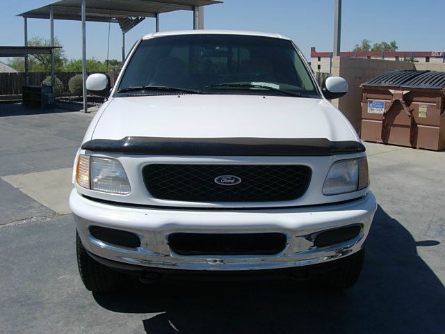 1998 Ford F250 XL 2WD Reg Cab