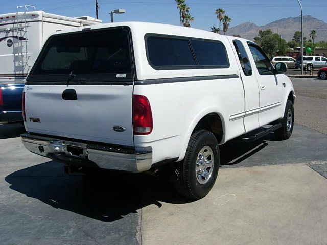 1998 Ford F250 XL 2WD Reg Cab