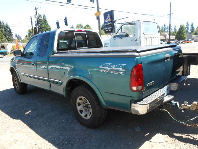 1998 Ford F250 XL 2WD Reg Cab