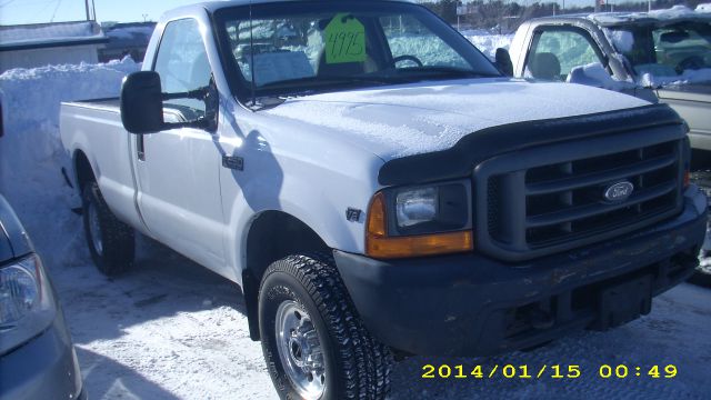 1999 Ford F250 Crew Cab Short Box 2-wheel Drive SLE