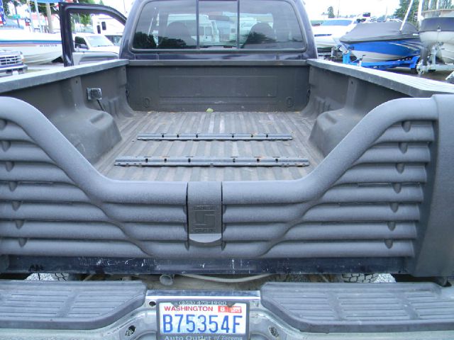 1999 Ford F250 FWD 4dr LS SUV