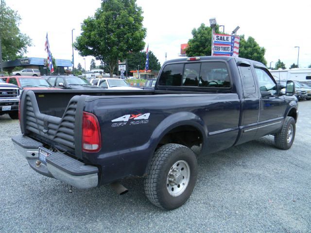 1999 Ford F250 FWD 4dr LS SUV