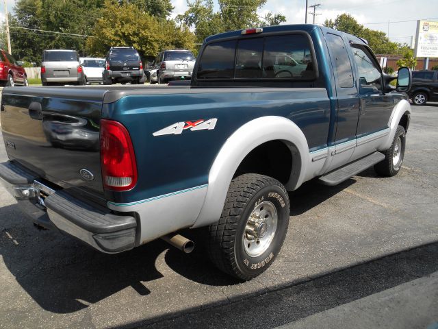 1999 Ford F250 Flareside Ext Cab Shortbox 4x4 Lifted