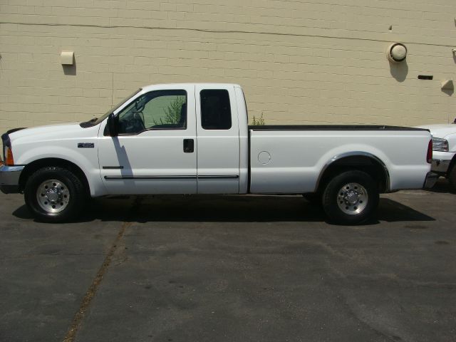 1999 Ford F250 2WD Supercab 145 FX2