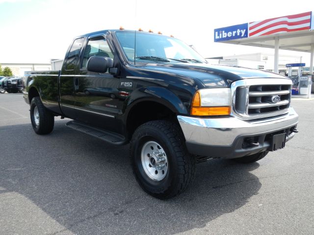 2000 Ford F250 SE Well Kept Alloy Wheels