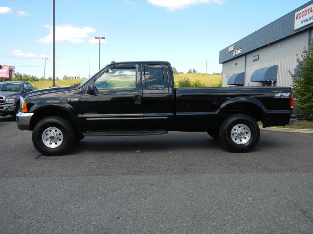 2000 Ford F250 SE Well Kept Alloy Wheels