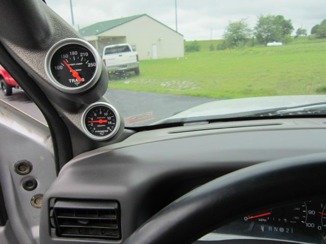 2000 Ford F250 SE Well Kept Alloy Wheels