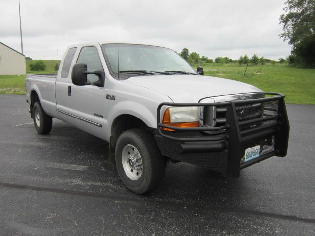 2000 Ford F250 SE Well Kept Alloy Wheels