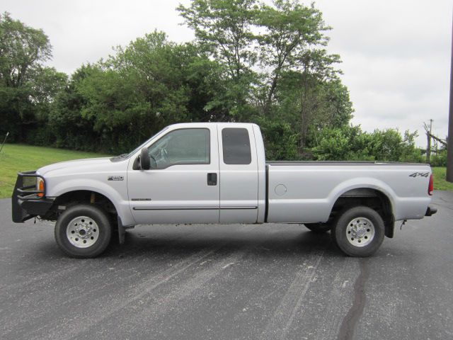 2000 Ford F250 SE Well Kept Alloy Wheels